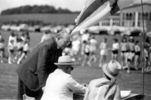 Rector Campbell at St Mary's Sports Day (PHO1104)