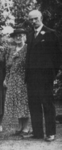 Thomas Ayres and Ethel c. 1940 (PHO3013)