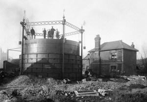 The new gasometers being built in 1893 photographed by George Ward (PHO9676)