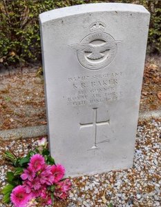 Grave of Sgt Keith Russel Baker in Nunspeet courtesy of Wessel Scheer