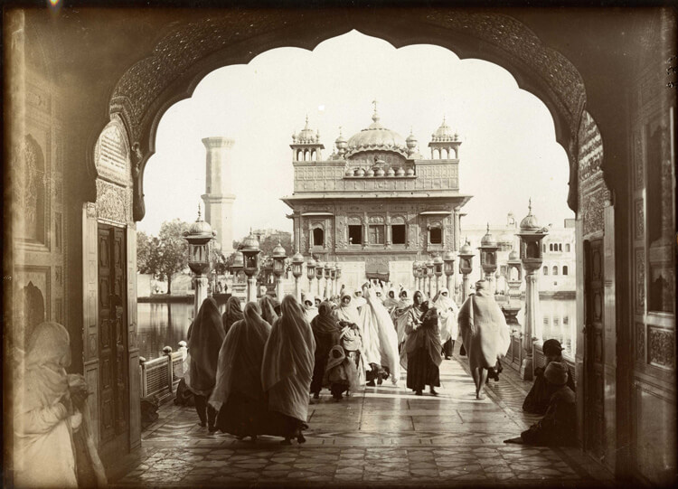 1907 photo of Golden Temple, Amritsar c Flickr