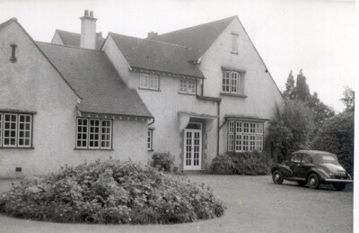 Front aspect of Chilterns c 1960, demolished c 1990, courtesy Amersham Museum collection