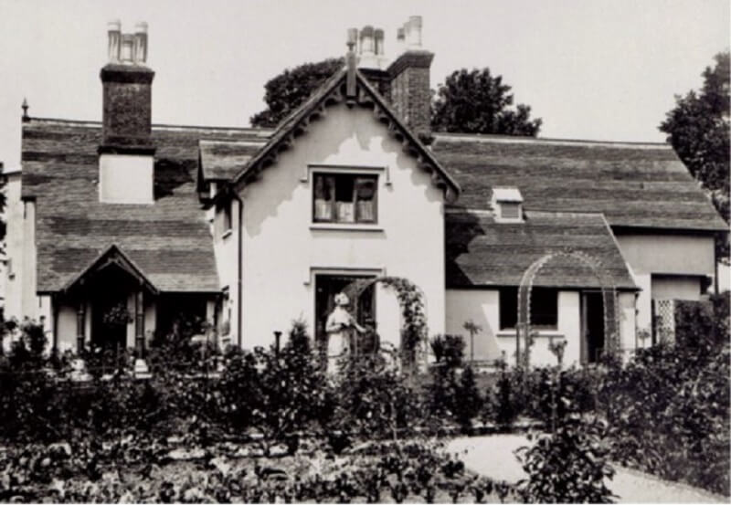 Coalhatch House, Tylers Green c 1880, later Hilden Hall the home of Princesses Sophia and Catherine courtesy of the owners