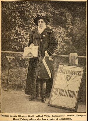 Newspaper report of Princess Sophia Duleep Singh selling the Suffragette outside Hampton Court in 1913