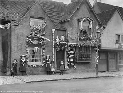 Frith House decorated for the Coronation