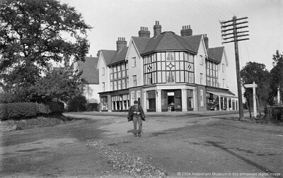 George Ward photo of Oakfield Corner, Amersham-on-the-Hill c 1915