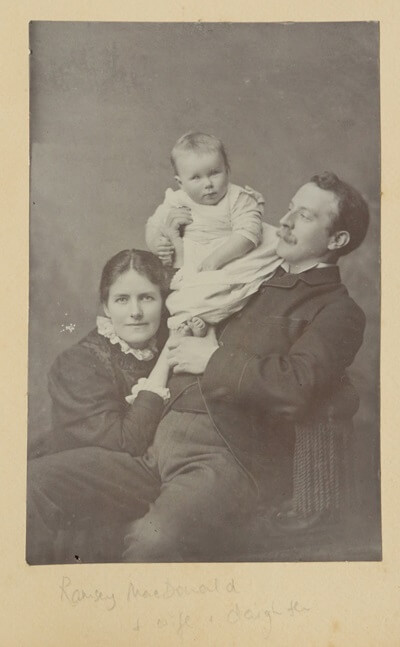 Ramsay Mac Donald, wife and daughter