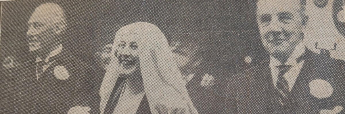 Wedding of Lindsay Jopling and Joan Elwes with best man Sir Henry Morris KC, on the right, 24 February 1931