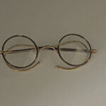 Glasses thumbnail image 3